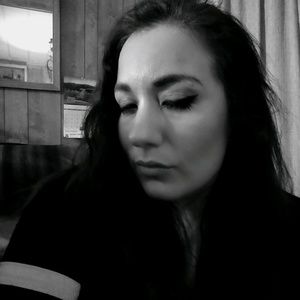 Meet your Posher, Lele